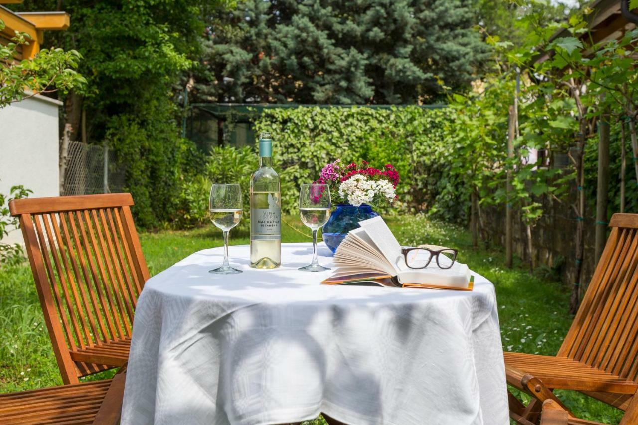 Casa Flora 3-Minutes' Walk From The Beach Novigrad Istria Exterior foto