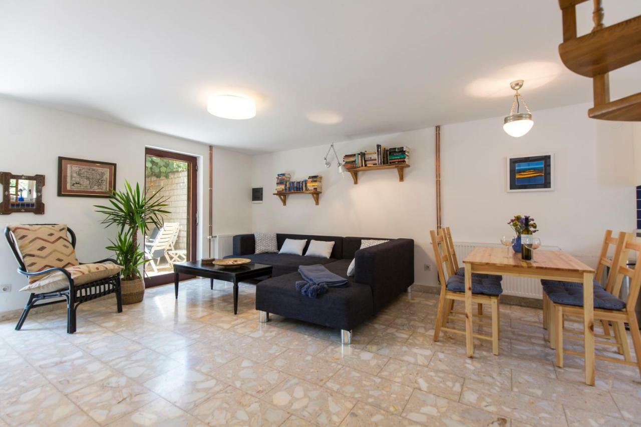 Casa Flora 3-Minutes' Walk From The Beach Novigrad Istria Exterior foto
