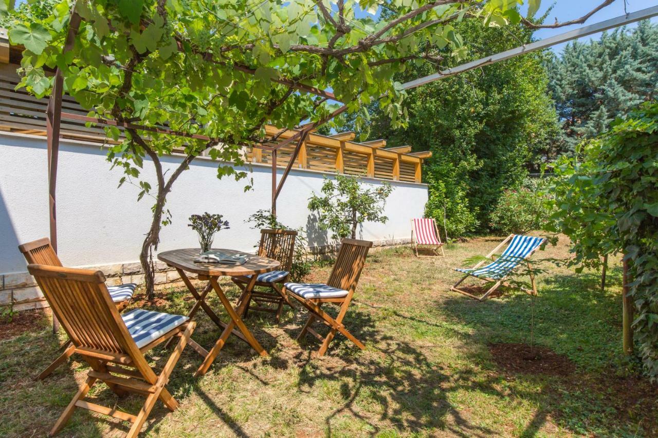 Casa Flora 3-Minutes' Walk From The Beach Novigrad Istria Exterior foto